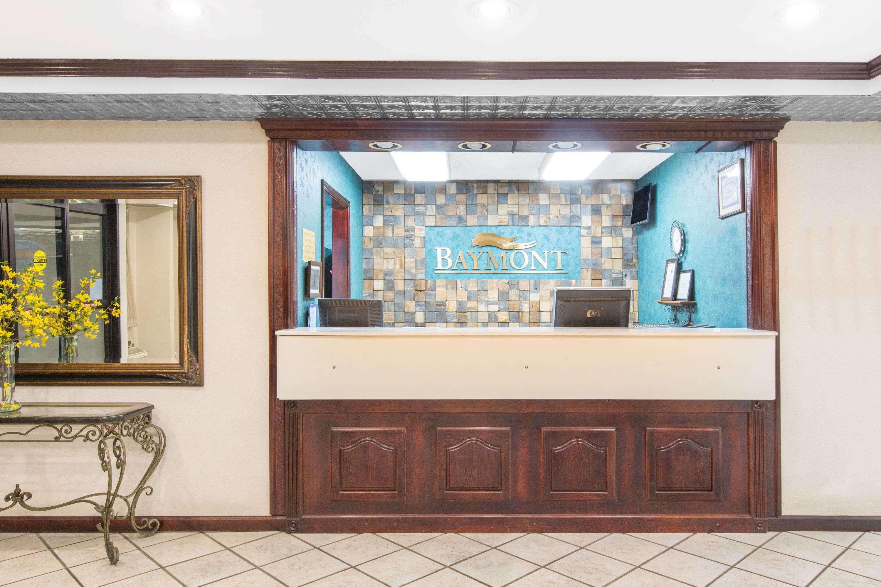 Baymont By Wyndham Jonesboro Hotel Bagian luar foto